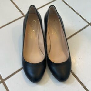 Jessica Simpson Sampson Black Pumps Heel Wedge Leather Round Toe Size 7.5M.